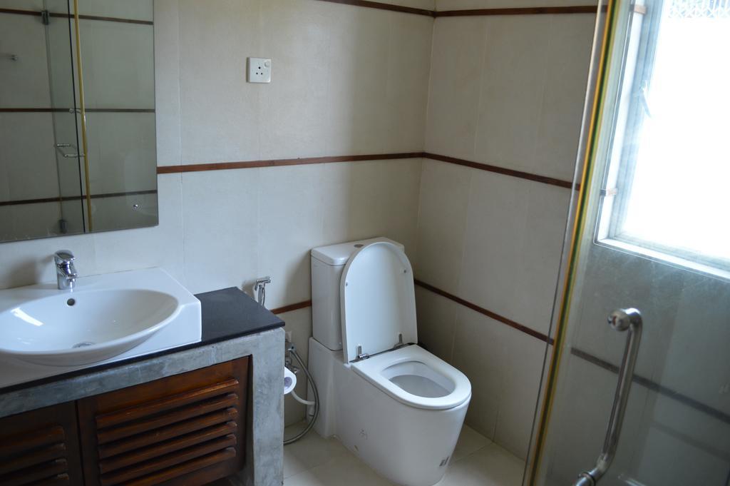 Star Class Comfort In Capital City 바타라물라 객실 사진